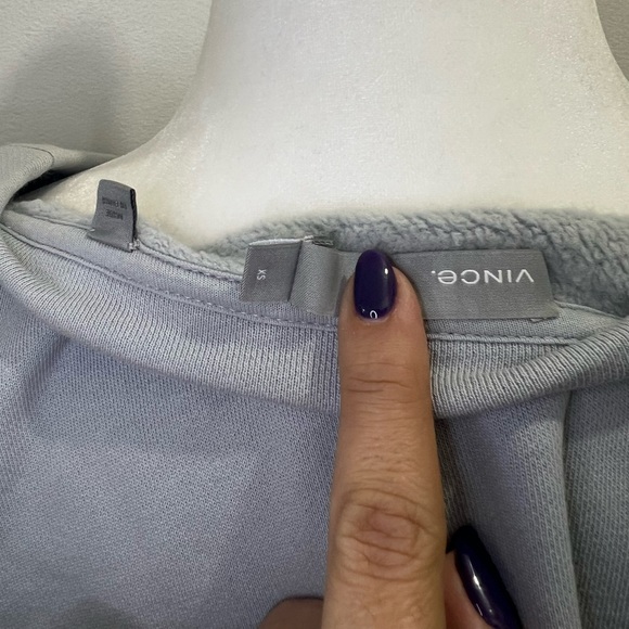 Vince Essential Shrunken Pullover Sweater - Size X-Small. XS EUC Grey - Picture 6 of 7